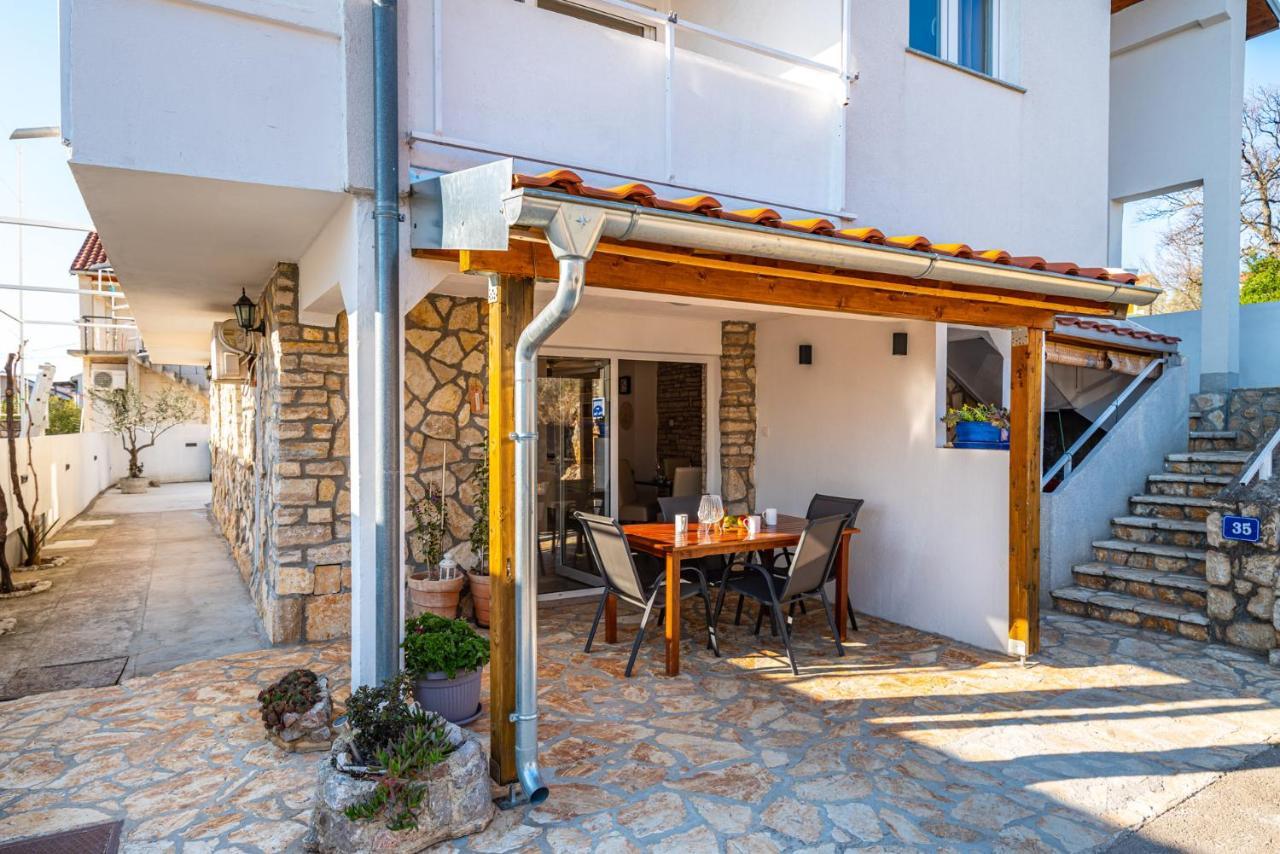 Appartement Maia Lena à Jasenice  Extérieur photo