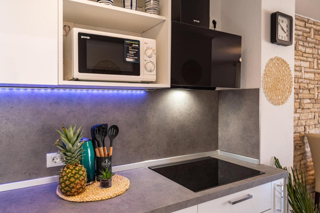 Appartement Maia Lena à Jasenice  Extérieur photo