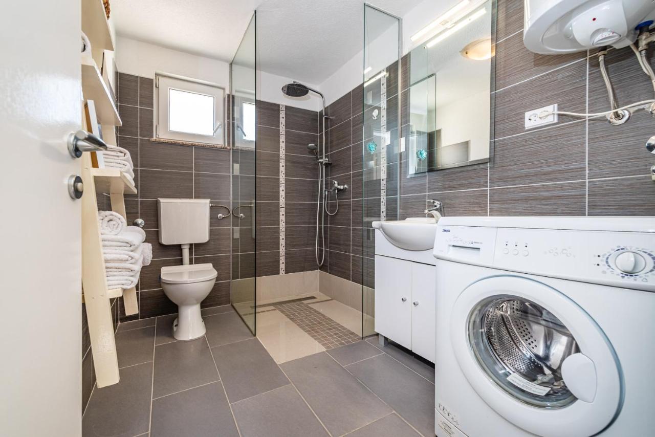 Appartement Maia Lena à Jasenice  Extérieur photo