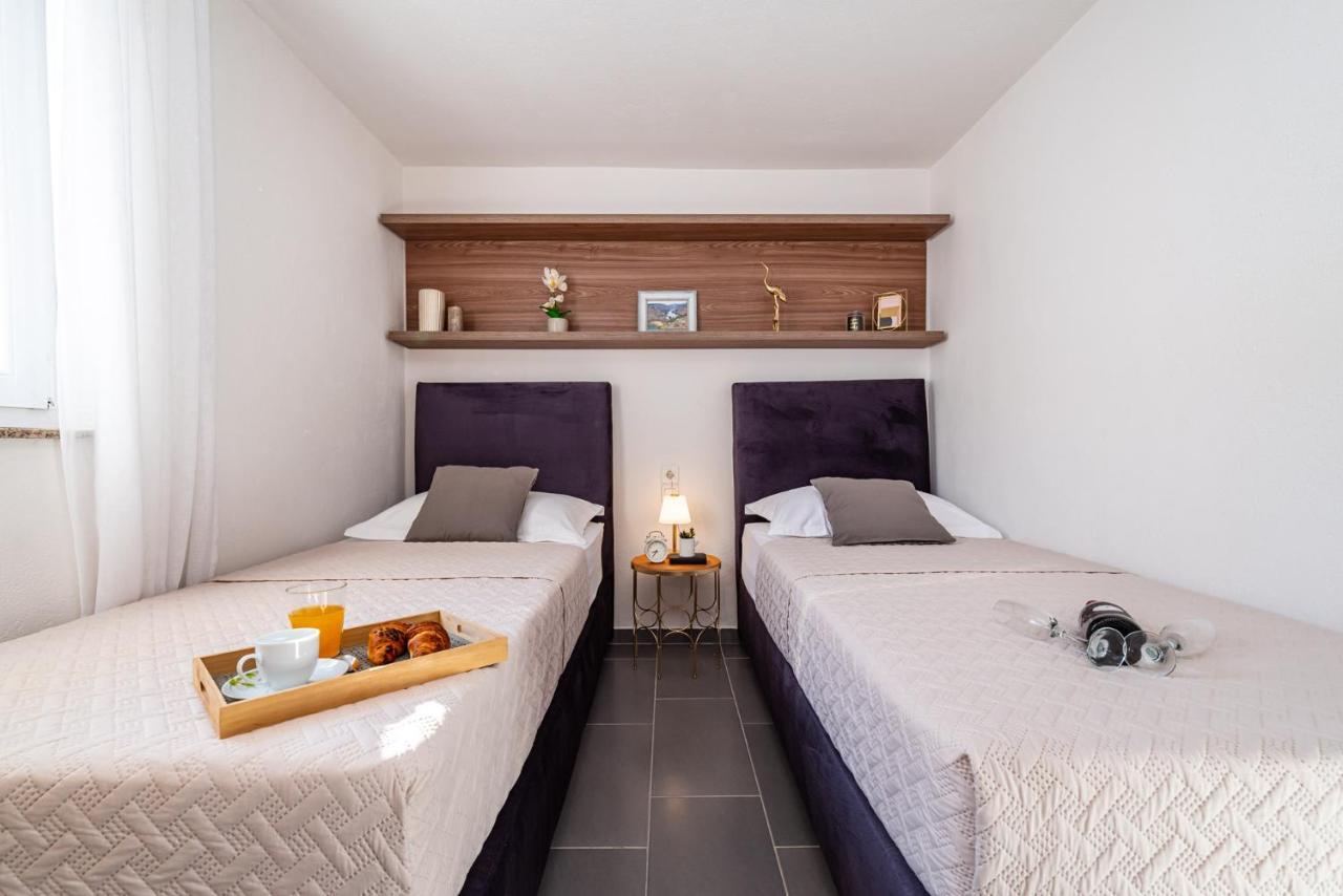 Appartement Maia Lena à Jasenice  Extérieur photo